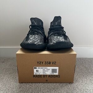 Adidas Yeezy Boost 350 V2 Gray and Black